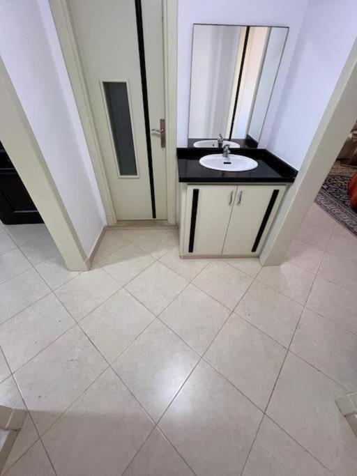 Appartement Ritz Tangeri Esterno foto
