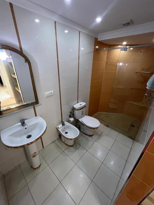 Appartement Ritz Tangeri Esterno foto