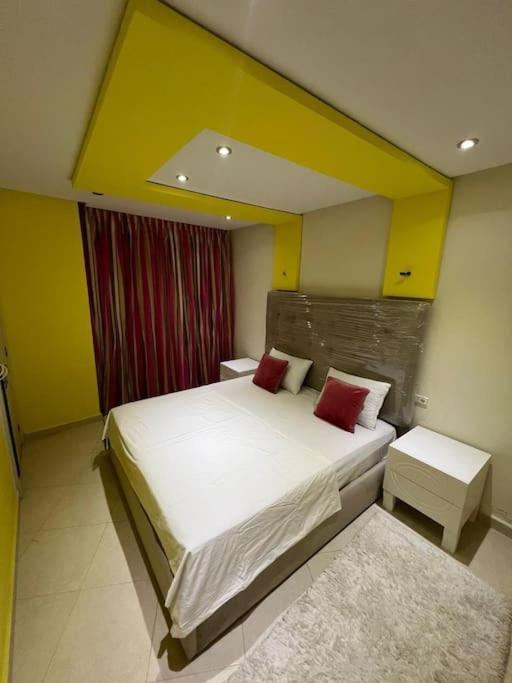 Appartement Ritz Tangeri Esterno foto