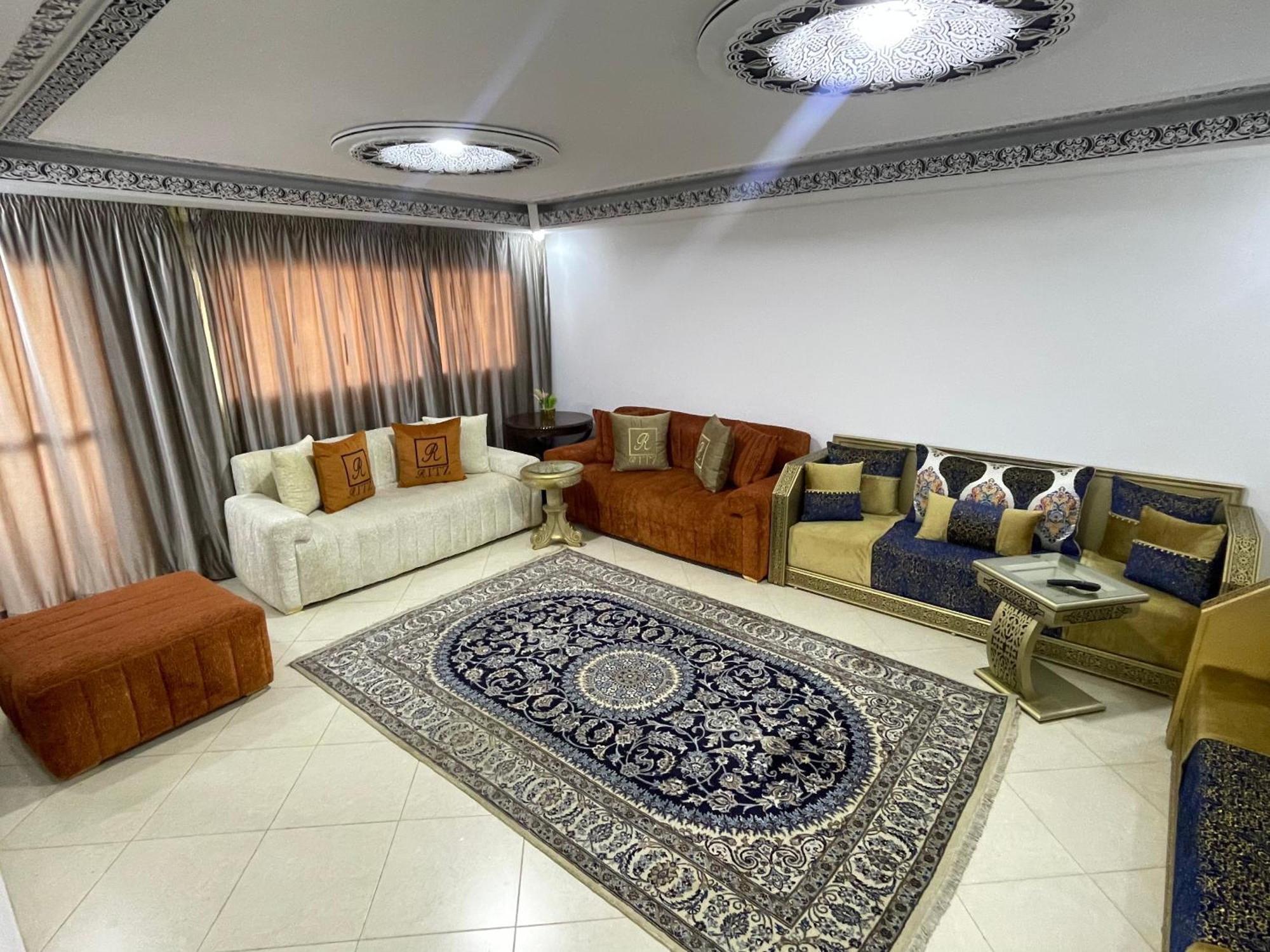 Appartement Ritz Tangeri Esterno foto